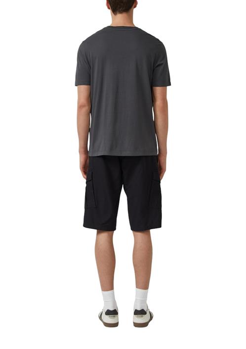 t-shirt-grau