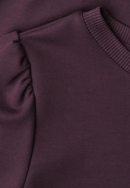 T-Shirt in Unifarbe mit Raffung very berry