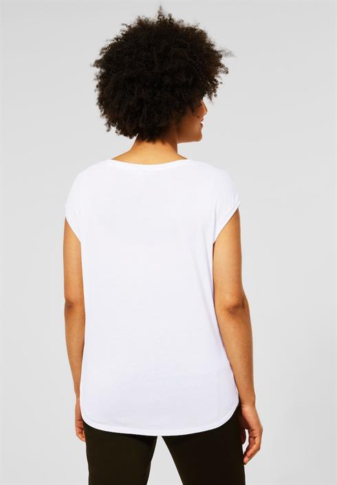 t-shirt-mit-brusttasche-white