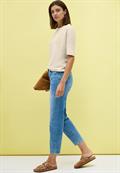 T-Shirt mit Knopfdetail light beige