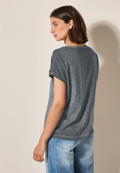 T-Shirt mit Knopfdetail volcanic grey