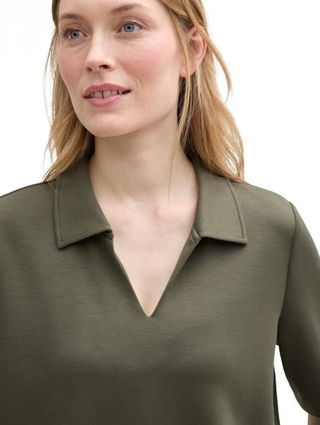 T-Shirt mit Polokragen deep forest green