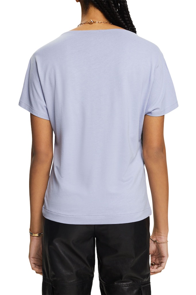 t-shirt-mit-print-auf-der-vorderseite-light-blue-lavender