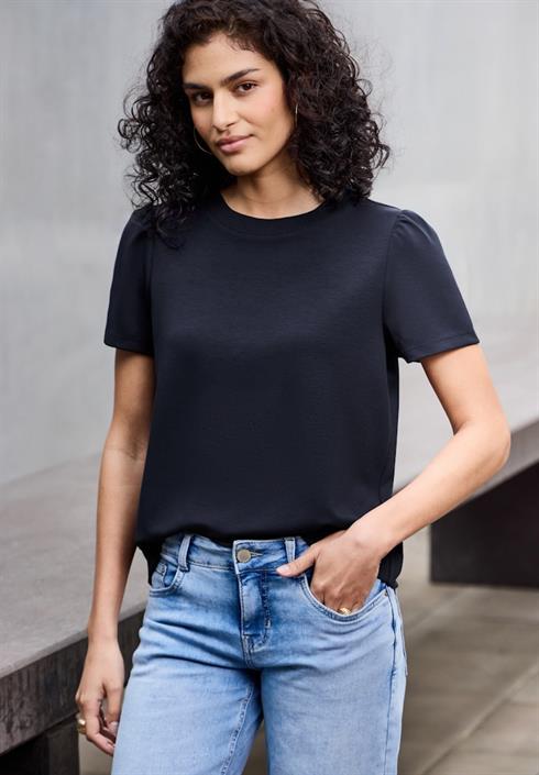 t-shirt-mit-puffärmeln-dark-void-blue