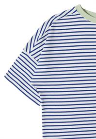 T-Shirt mit Streifen und Kontrastdetail deep river blue