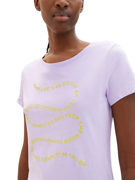 T-Shirt mit Textprint lilac vibe