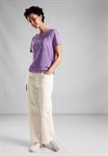 T-Shirt mit Wording bellflower lilac