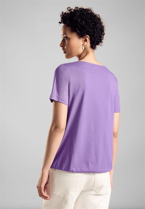 t-shirt-mit-wording-bellflower-lilac