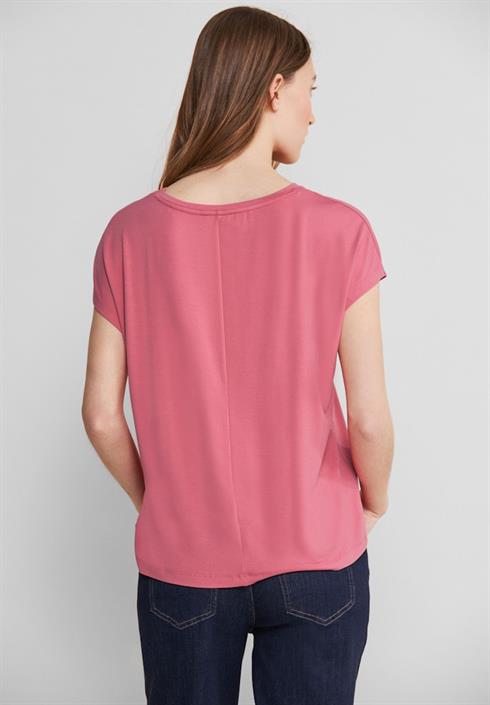 t-shirt-mit-wording-legend-rose
