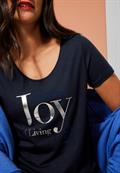 T-Shirt mit Wording mighty blue