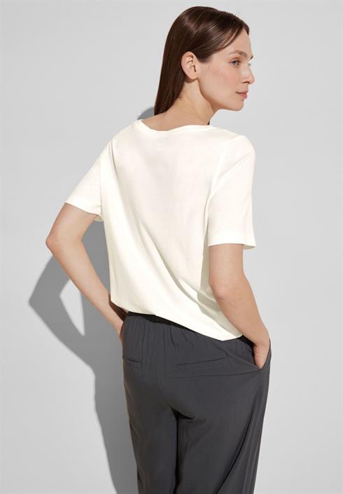 t-shirt-mit-wording-off-white