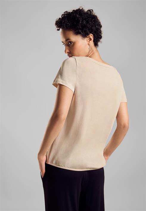 t-shirt-mit-wording-smooth-sand-beige