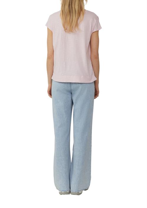 t-shirt-pink