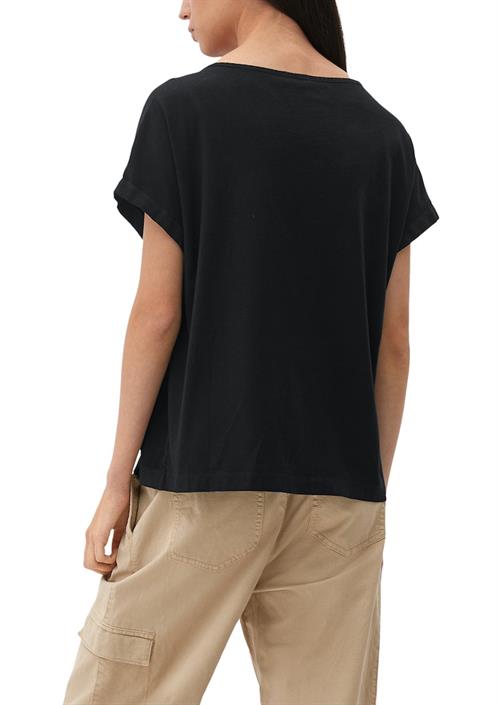t-shirt-schwarz