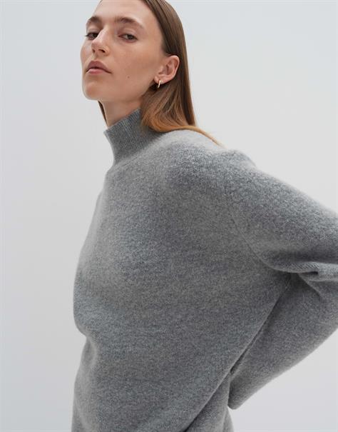 Tadita good grey