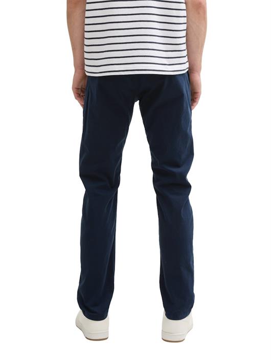 tapered-chino-hose-sky-captain-blue