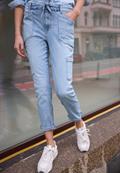 Tapered Leg Jeans im Casual Fit light bleached wash