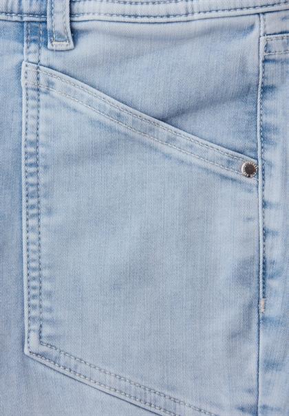 Tapered Leg Jeans im Casual Fit light bleached wash