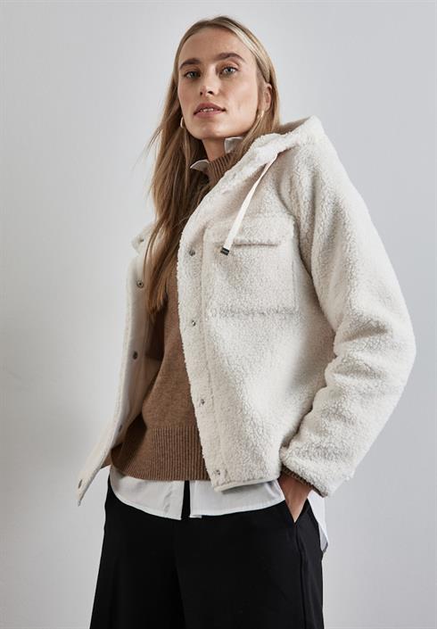 teddy-jacke-mit-kapuze-lucid-white