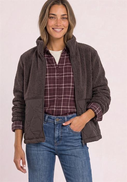 teddy-jacke-mit-softshelldetails-plummy-brown