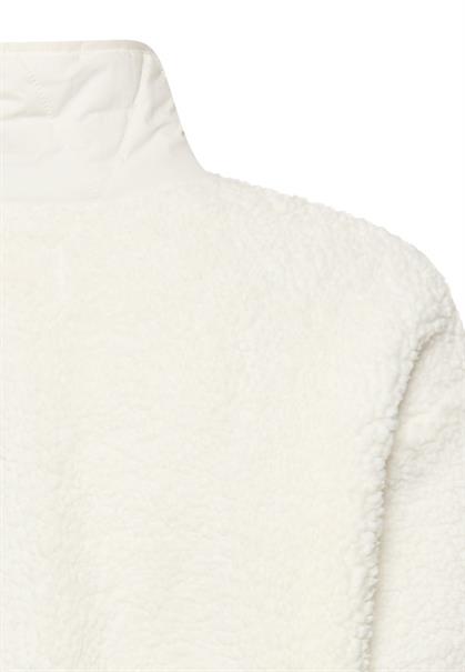 Teddy Troyer milkwhite