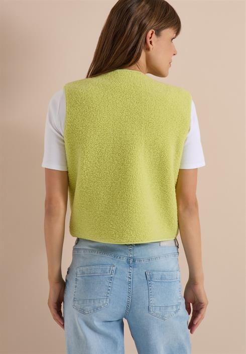 teddy-weste-mit-softshelldetails-citrin-green