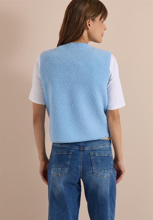 teddy-weste-mit-softshelldetails-easy-blue