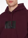 TEXTURED LOGO BOX COMFORT HOODIE passion plum