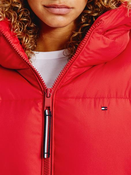 TH ESS SORONA PADDED LOGO BOMBER primary red