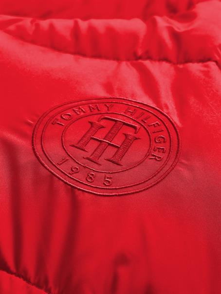 TH ESS SORONA PADDED LOGO BOMBER primary red