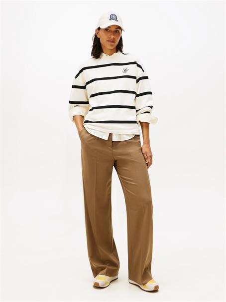 TH SCRIPT MDRN TERRY SWTSHRT calico- black stp