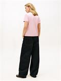 TH SCRIPT REG C-NK SS TEE bonita pink
