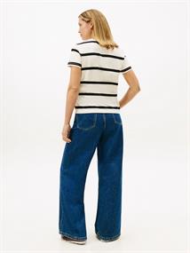 TH SCRIPT REG C-NK SS TEE calico - black stp