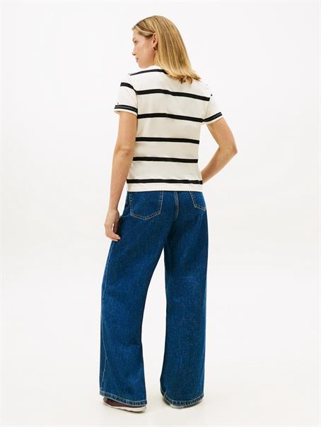 TH SCRIPT REG C-NK SS TEE calico - black stp