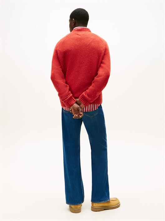 tjm-reg-badge-sweater-ext-terracotta-red