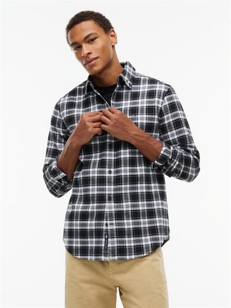 TJM REG FLANNEL CHECK SHIRT EXT black check
