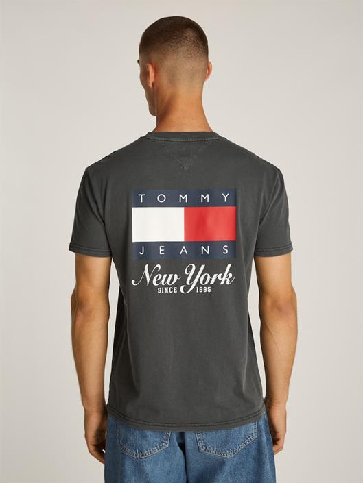 tjm-reg-heritage-flag-tee-ext-black