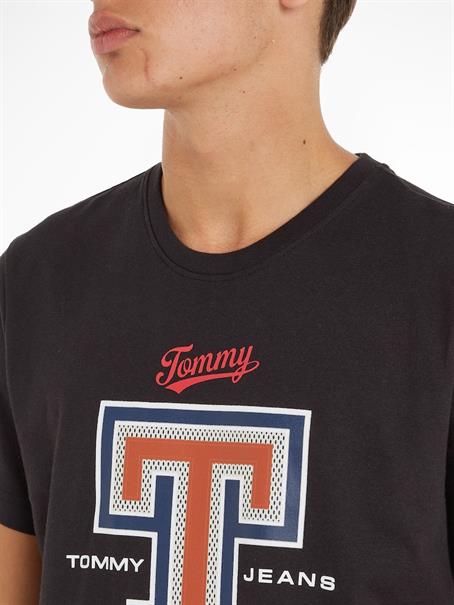 TJM REG MODERN SPORT T TEE black