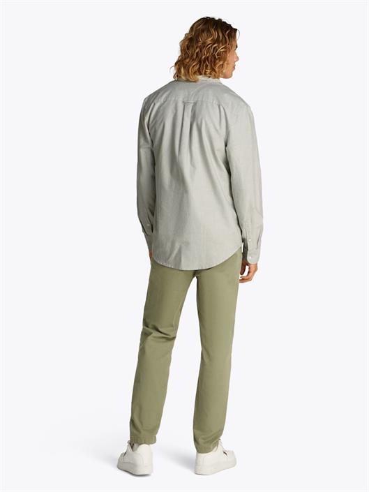 tjm-reg-oxford-shirt-ext-aruba-green