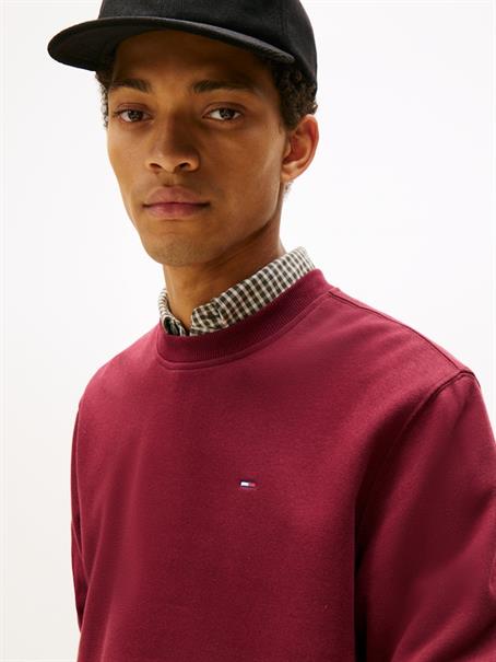 TJM REG S FLAG CREW EXT red wine