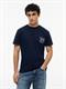 TJM REG SIGN FLAG SS TEE EXT dark night navy