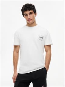 TJM REG SIGN FLAG SS TEE EXT ecru