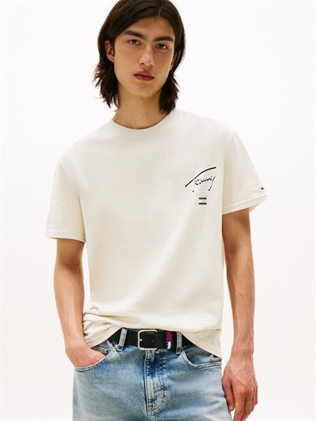 TJM REG SIGNATURE CITY TEE desert sand dune