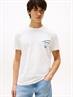 TJM REG SIGNATURE CITY TEE ecru