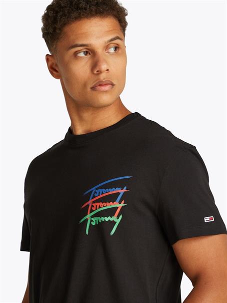 TJM REG TWISTED SIGNTR TEE EXT black