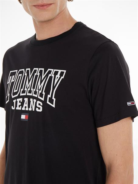 TJM RGLR ENTRY GRAPHIC TEE black