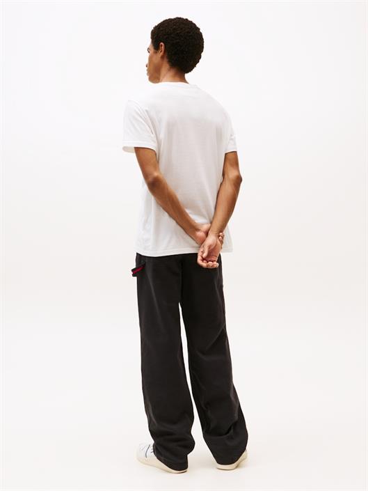 tjm-slim-linear-chest-tee-ext-ecru
