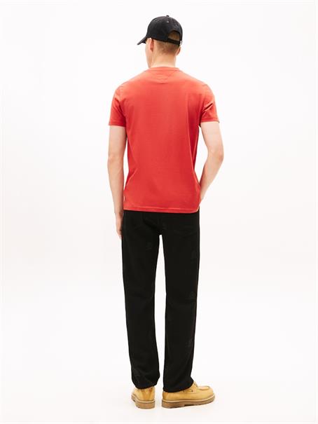 TJM SLIM LINEAR CHEST TEE EXT terracotta red