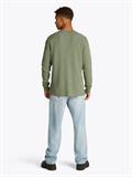 TJM SLIM WAFFLE LS TEE EXT aruba green