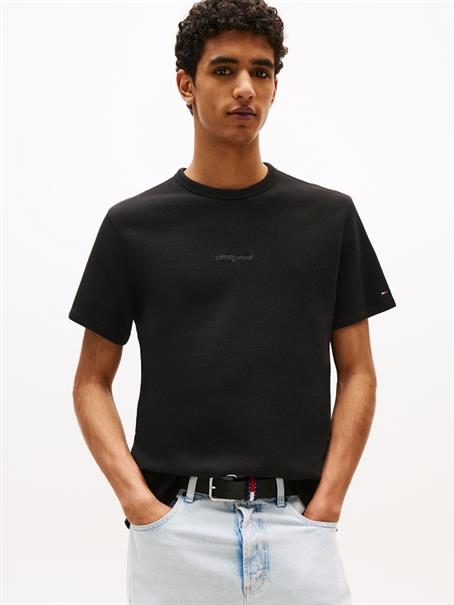 TJM SLIM WAFFLE SCRIPT TEE black